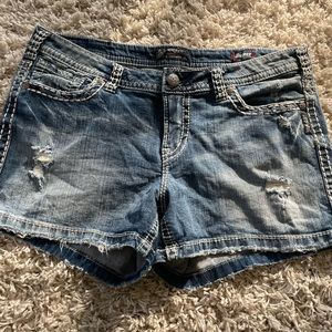 Silver Jeans Co. plus size Aiko Jean shorts - size 16